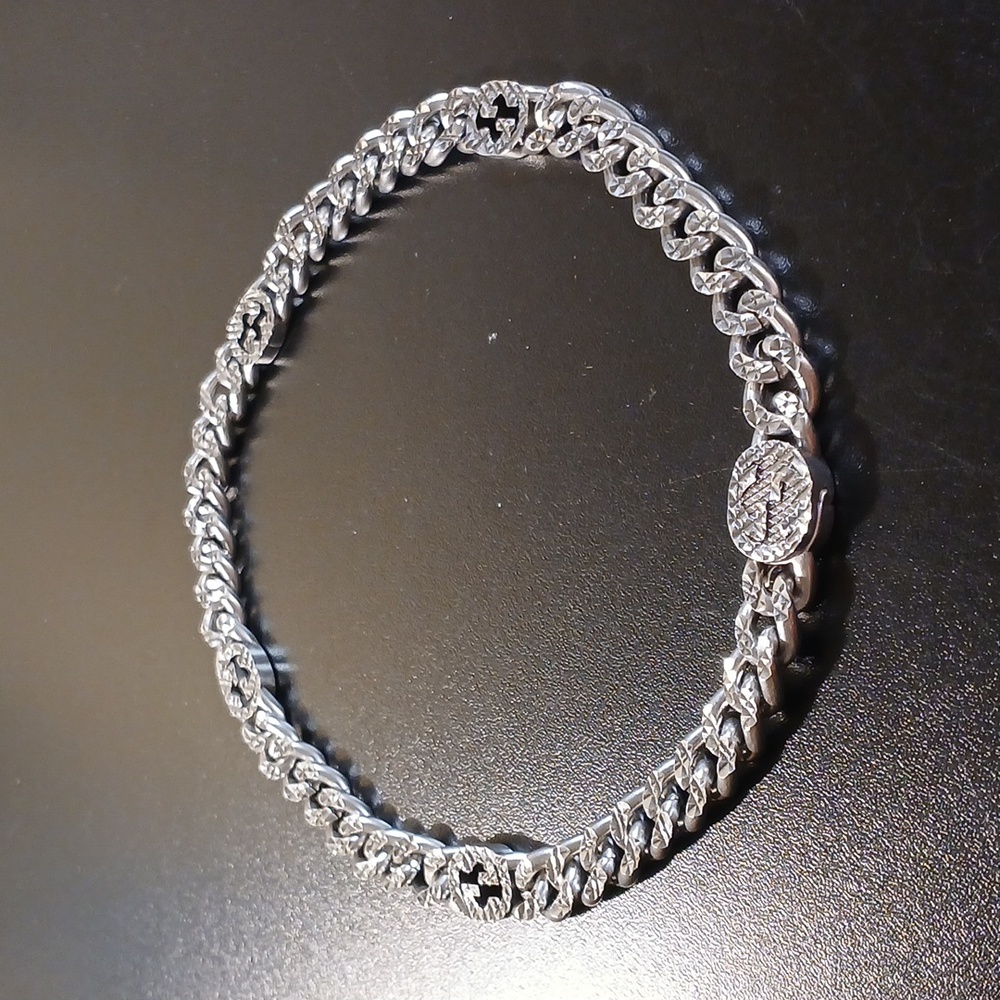 WOMEN'S GUCCI DIAMOND CUT DESIGN SILVER 5 MOTIFS CHOKER NECKLACE